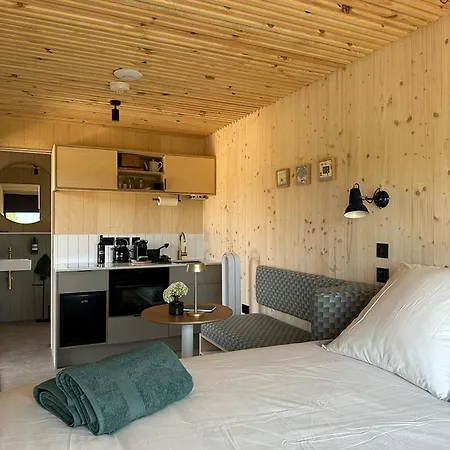 مكان تخييم 'sable' Vineyard Cabin At Chateau Puynard